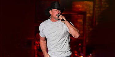 Image of Trace Adkins At Tempe, AZ - Tempe Beach Park