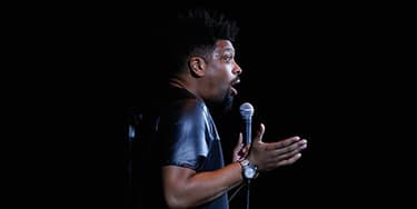 Image of De Ray Davis In Sacramento